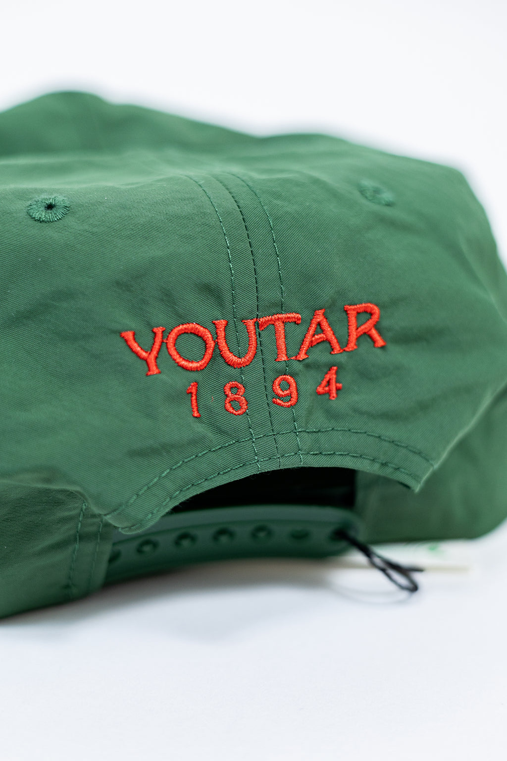 Based on Surfañ Cap